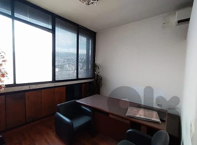 Equipped Office for sale in Sid el Baouchrieh مكتب للبيع في سد البوشري
