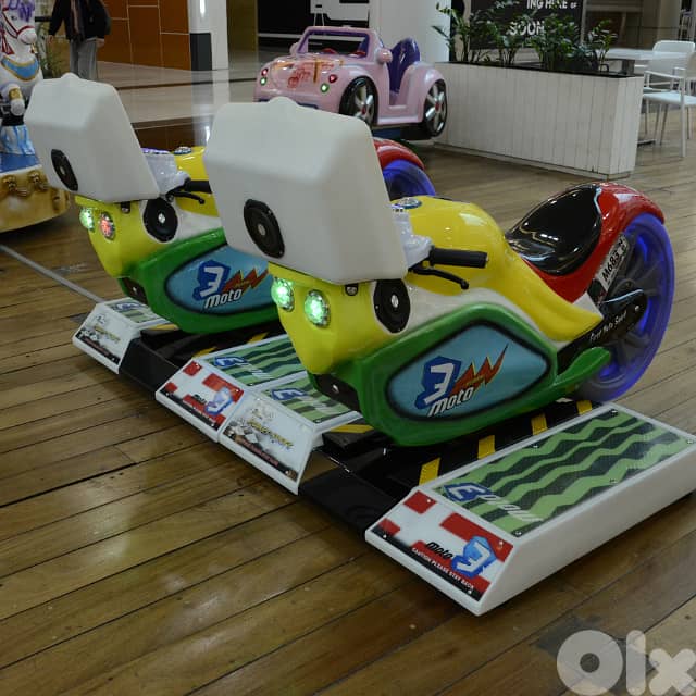 MOTO 3 - Coin Operated Kiddie Ride & Arcade Game (Refurbished) 4