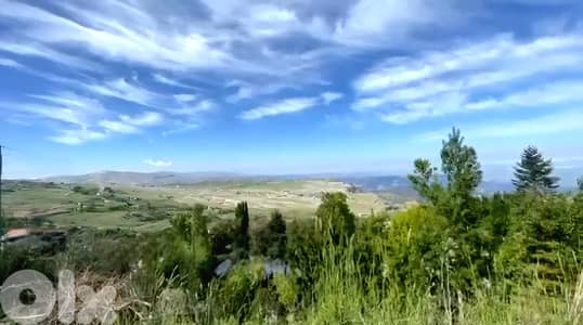 Land for sale in Faqra club