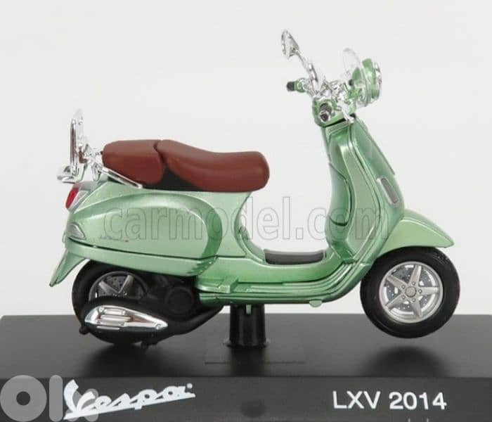 Vespa LXV 2014 diecast motorcycle model 1;18 1