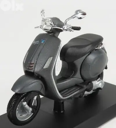 Vespa 150 ABS diecast motorcycle model 1;18