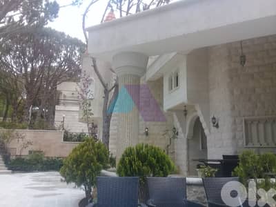 1061 m2 Villa+Pool &Garden+Mountain view 4 Sale in Aley - فيلا عاليه