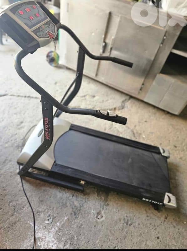 Treadmill 170$ bourjhammoud 0