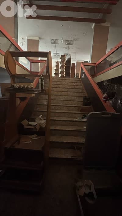 Show room for Rent in Mar-Elias صالة عرض للإيجار في مار إلياس