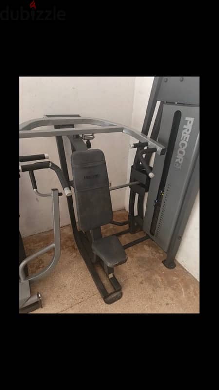 shoulder press, precor (like new) 1