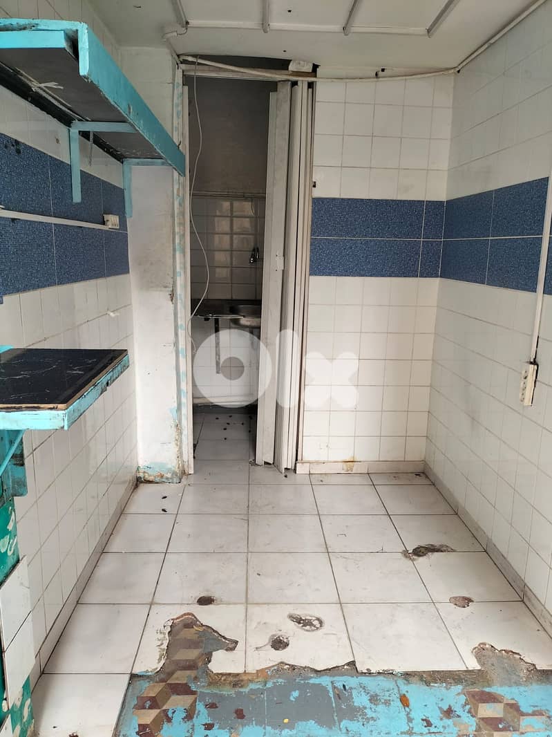 10 SQM Prime Location Shop in Badaro, Beirut 0
