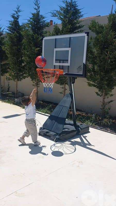 Now 230$ movable hoop basketball stand (swimming pool mode) 0
