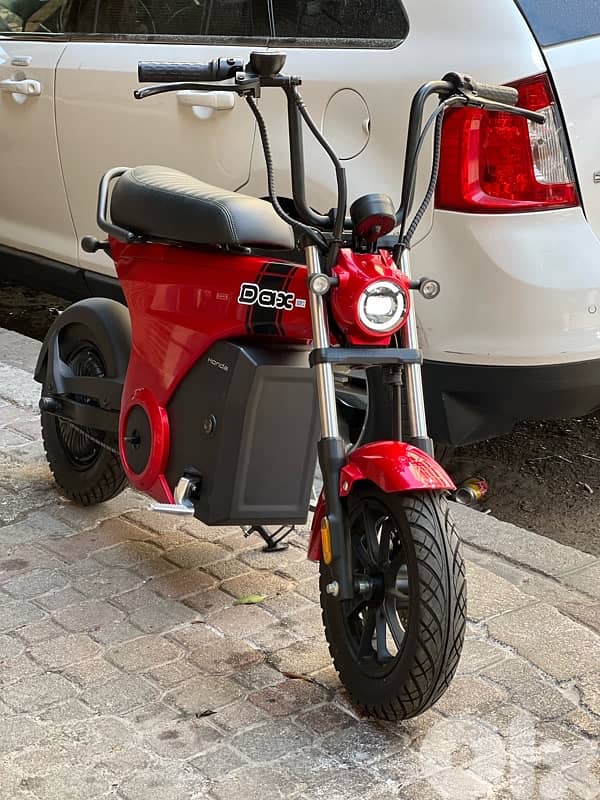 Electric  Honda Dax 400 Watts Lithium Battery 6