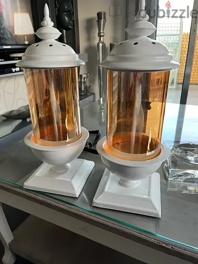 2 candle holders
