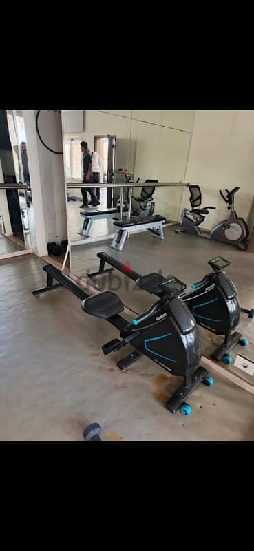 rowing machine (reebok) like new 0