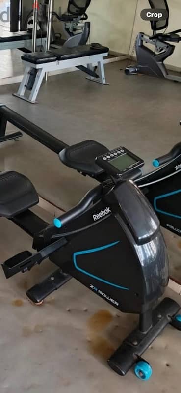 rowing machine (reebok) like new 2