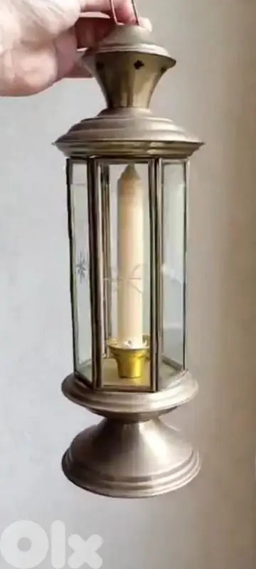 Brass / glass candle lamp. (Revised Price)