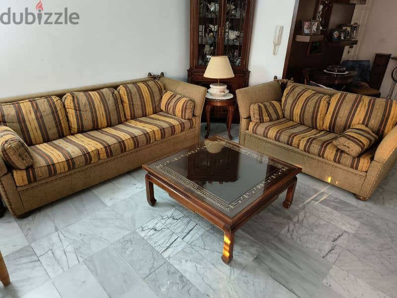 Antique Living Room Set 0