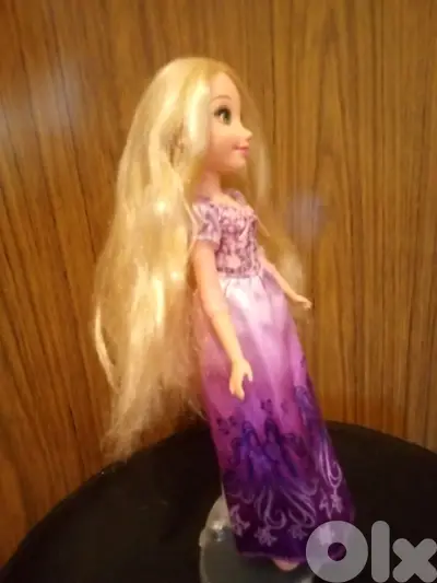 Princess RAPUNZEL TANGLED As new DISNEY Hasbro dressed doll=22$