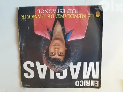 Enrico Macias – Le Mendiant De L'Amour / Juif Espagnol  45t  7"