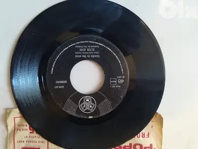 Elton John – Candle In The Wind  45t 7"