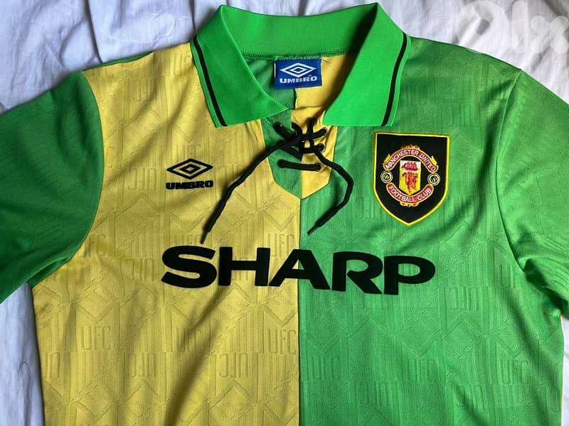 Manchester United cantona 7 third umbro jersey 0