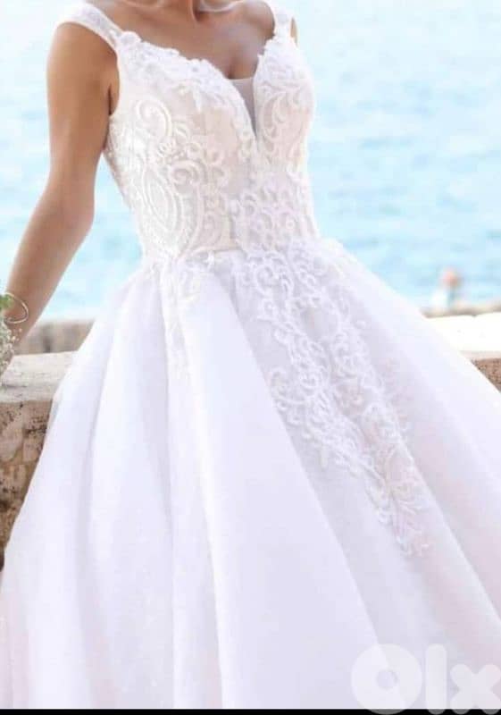 wedding dress 0