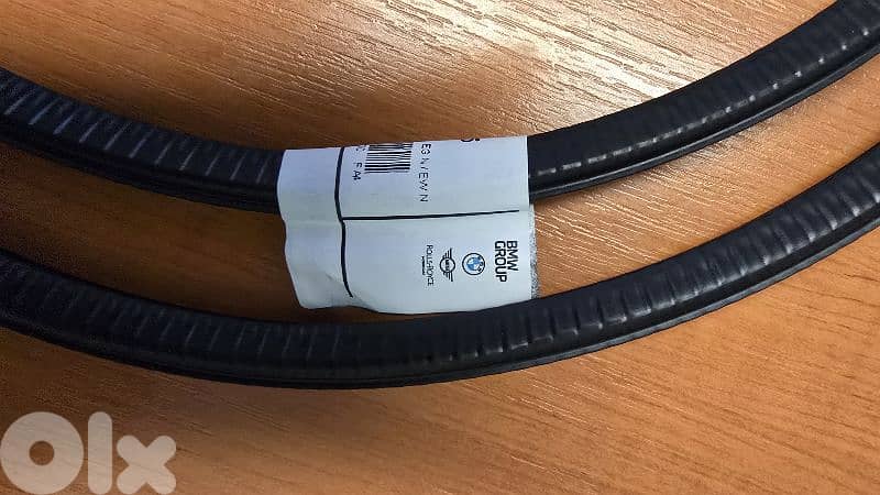 Original BMW E30/E21 sunroof seal 4