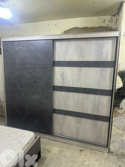 اوضة نوم شغل توصاية سحاب شبه جديدة مع فرشة اسفنج