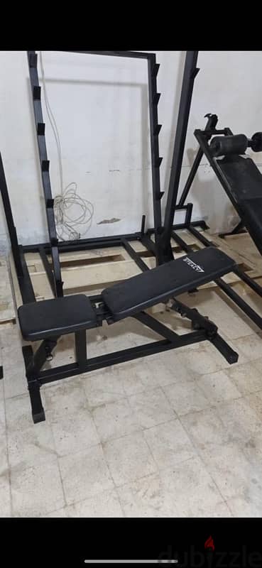 bench adjustable like new 2