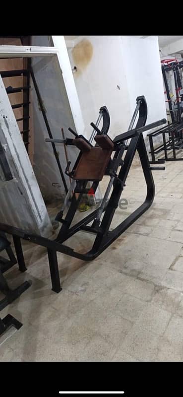 Huck squat like new for gym 1