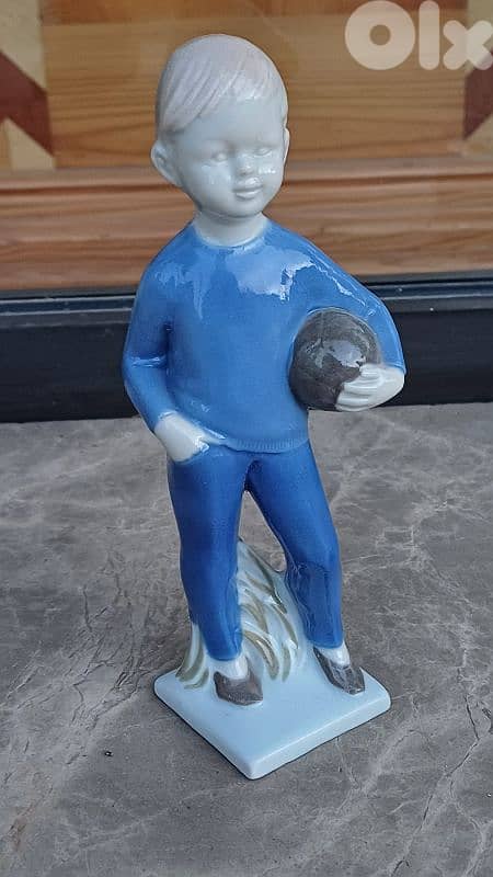 antique 0