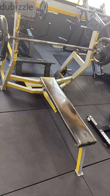 Olympic bench flat like new 1