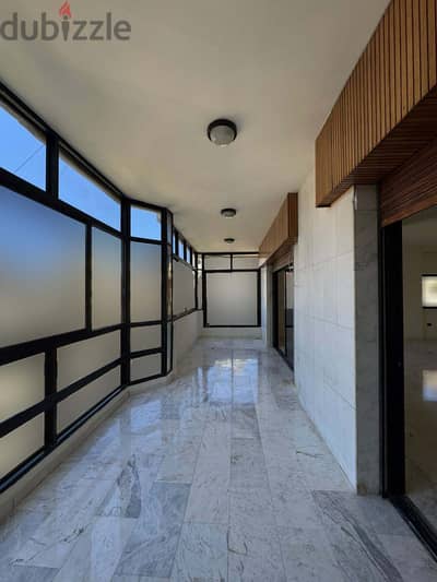 4 BEDROOMS APARTMENT IN VERDUN PRIME (280SQ)  , (BT-1135)