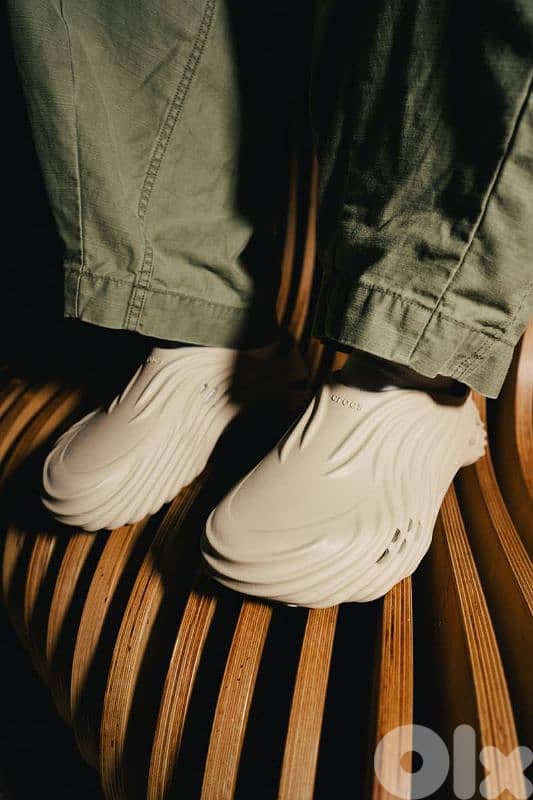 Crocs Echo Wave 3
