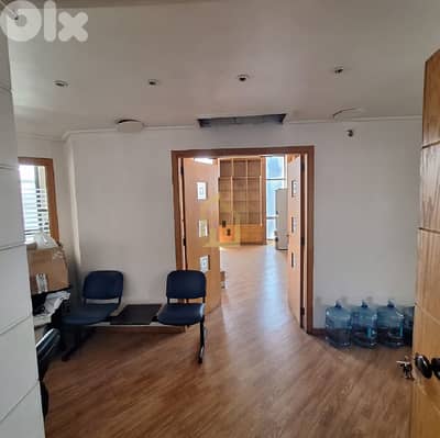 Office for rent in Dekwaneh KA64 مكتب  للإيجار في الدكوانة