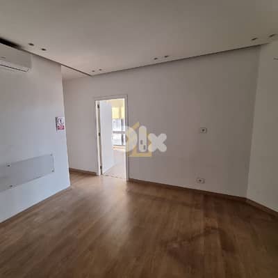 Office for rent in Dekwaneh KA66 مكتب للإيجار في الدكوانة