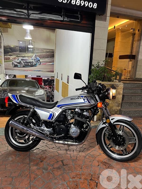Honda CB 900 F 1982 0
