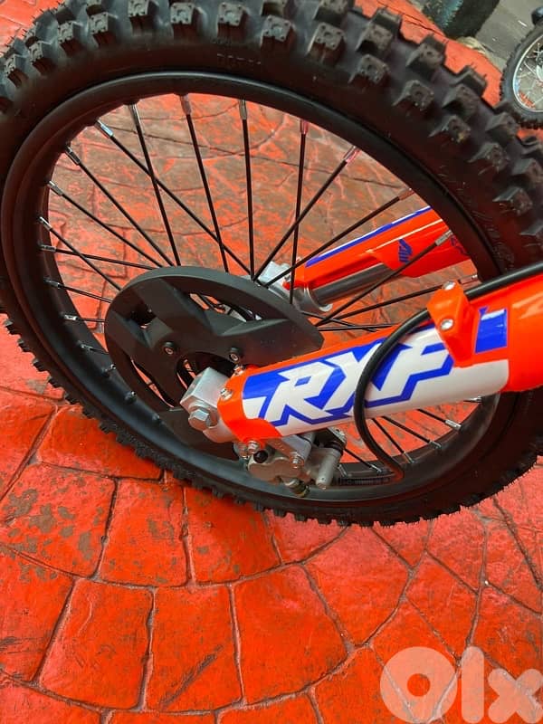 Apollo RXF 200 Cc okm 12