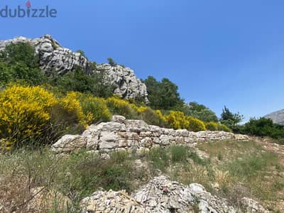 997 m2 land having an open mountain view for sale in Hrajel - حراجل