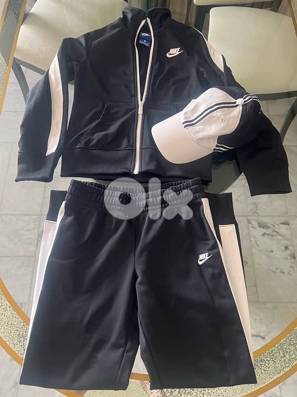 Nike costume 0