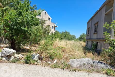 Land with stand-alone house for sale in Hamatأرض مع منزل مستقل للبيع