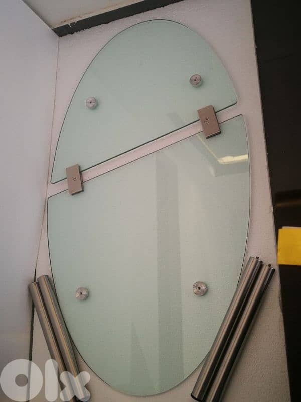 Center Oval Table 0