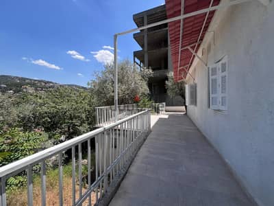 Apartment with terrace for rent in Baabdat شقة مع تراس للإيجار