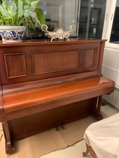 Piano antique Piano antique