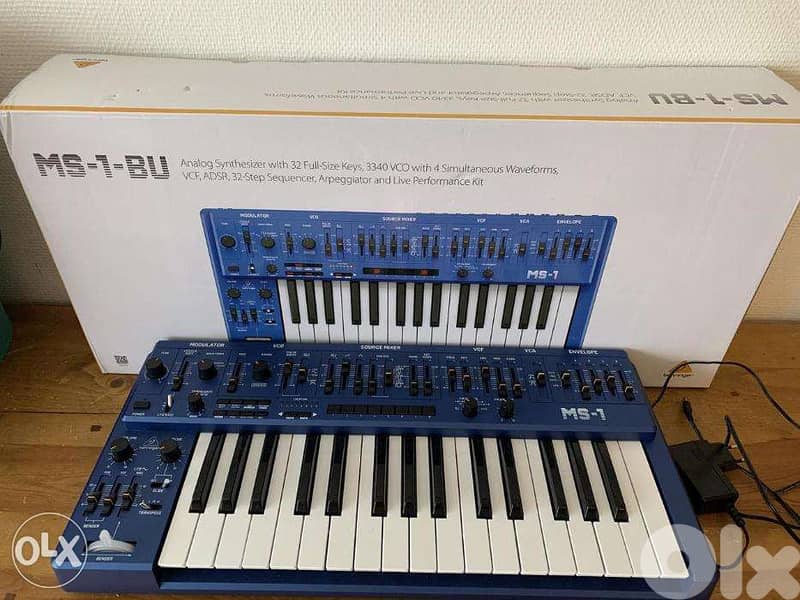 Behringer MS-1-BK Analog Synthesizer with Handgrip, 3340 Analog Oscil 1