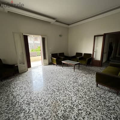 Apartment for Sale in Mazraat Yachouh شقة للبيع في مزرعة يشوع