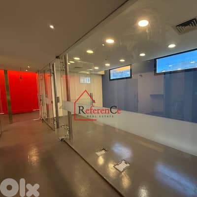 Specious office for rent Furn El Chebbak مكتب واسع للإيجار فرن الشباك