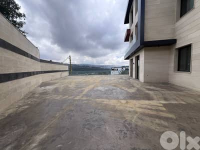 3BR apartment in Baabdat - Sale, Terrace شقة 3 غرف نوم في بعبدات