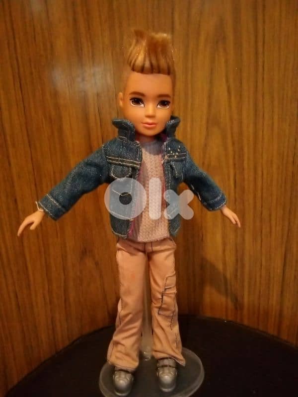 MAGIC SNOW MOXIE BOYZ Rare wearing MGA Great doll for a Fix price=28$ 1