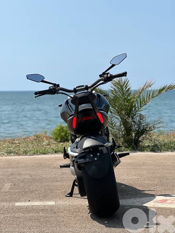 Ducati X diavel S 4