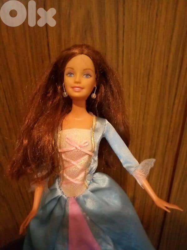 PRINCESS ERIKA &THE PAUPER TEA PARTY Great doll in her own dress+shoes 1
