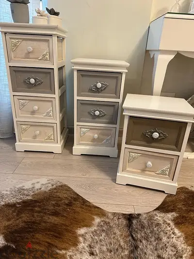 3 wooden cabinets