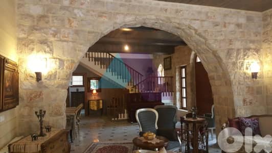 400m2 lebanese traditional house + land 200m2 for sale in beit chabeb