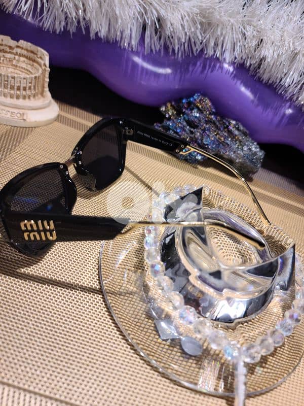 MIU MIU BLACK and GOLD luxury  sunglasses 2